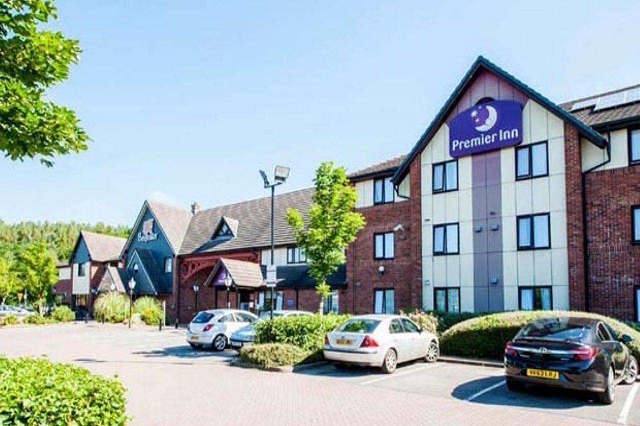 Premier Inn Telford Central Buitenkant foto