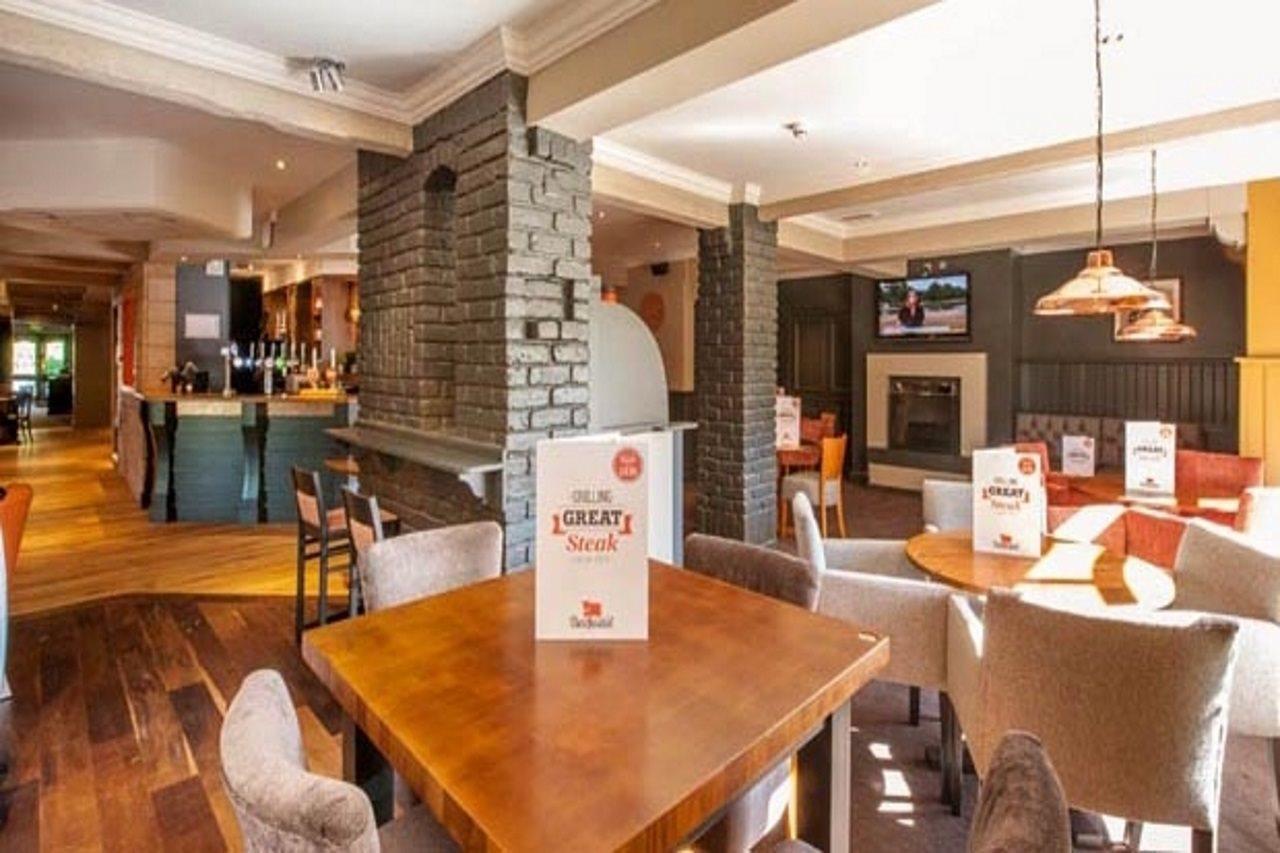 Premier Inn Telford Central Buitenkant foto