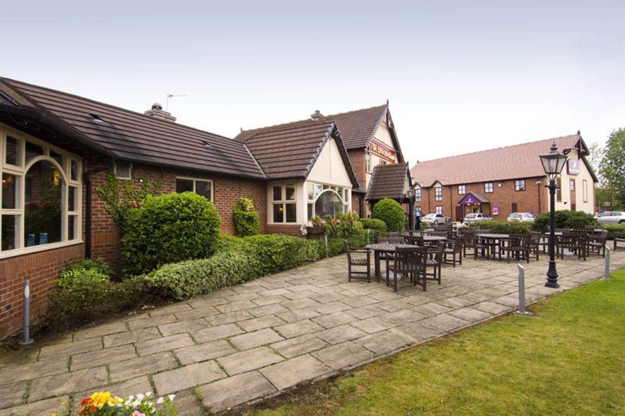 Premier Inn Telford Central Buitenkant foto