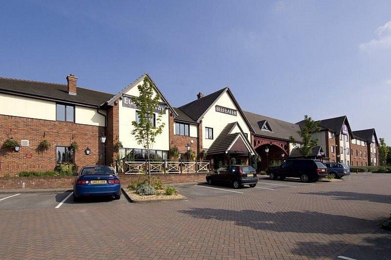 Premier Inn Telford Central Buitenkant foto