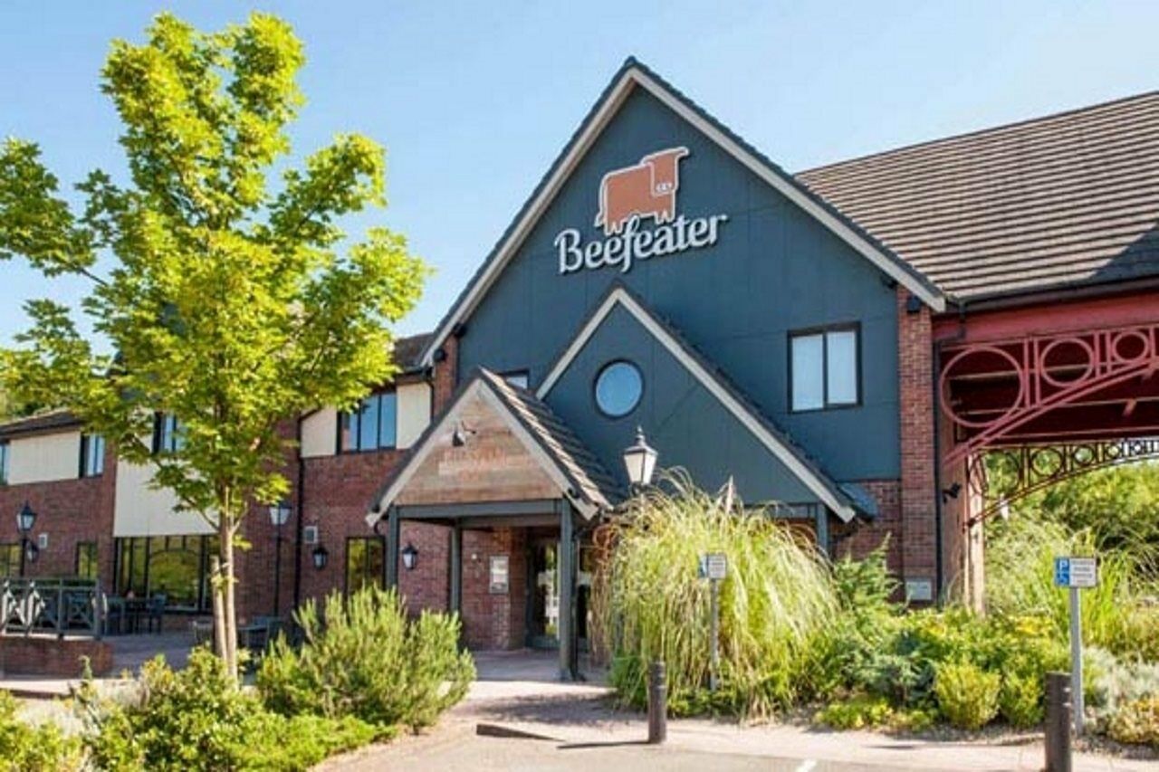 Premier Inn Telford Central Buitenkant foto